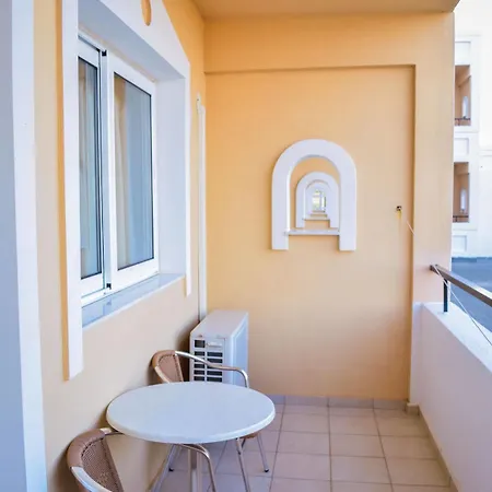 Aparthotel Mon Repos 2*